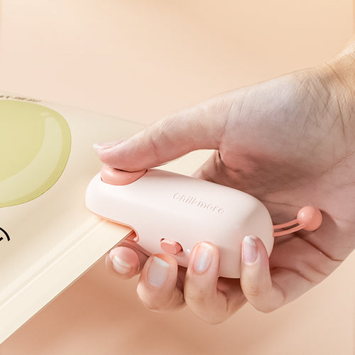SealBud USB bag heat sealer pink pig in use